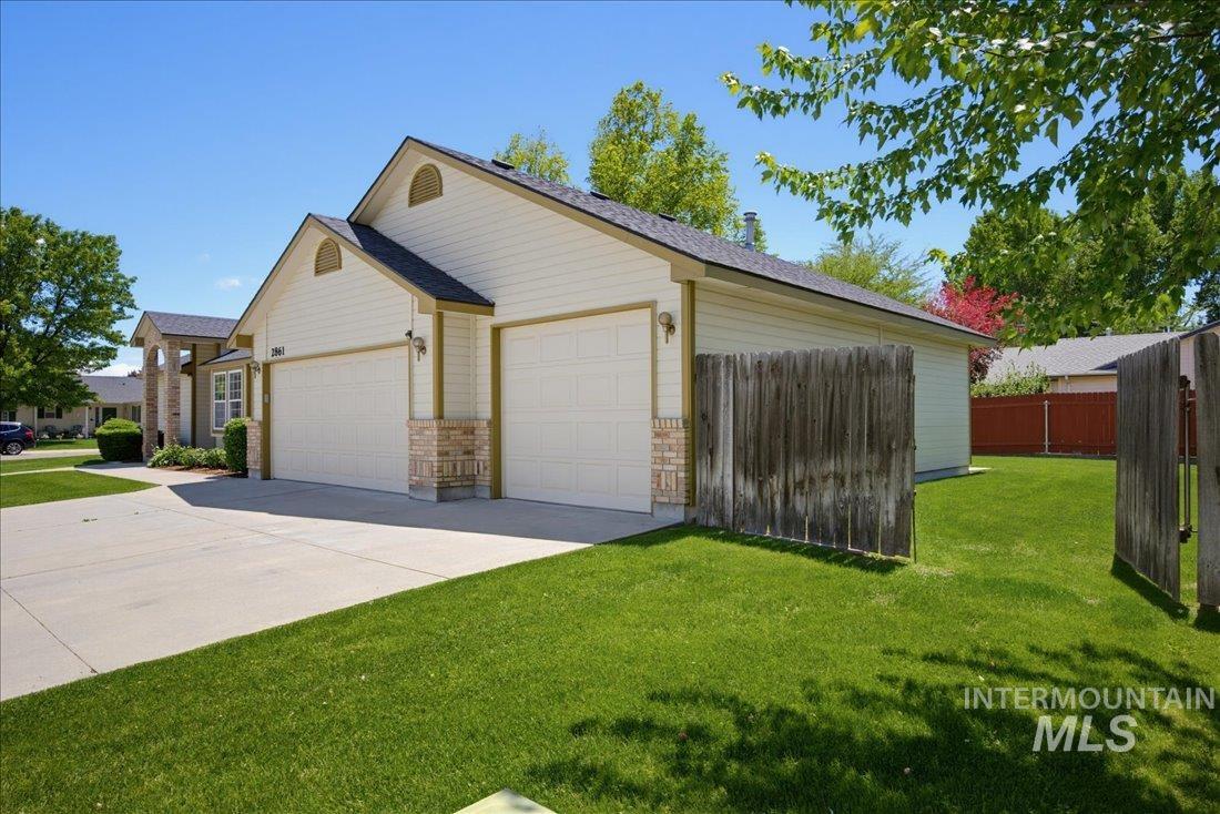 2861 W Forecast Street Property Photo 29