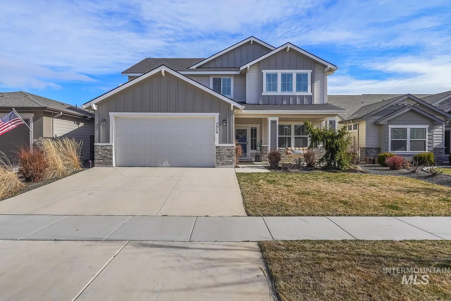 774 E Andes Dr Property Photo 1