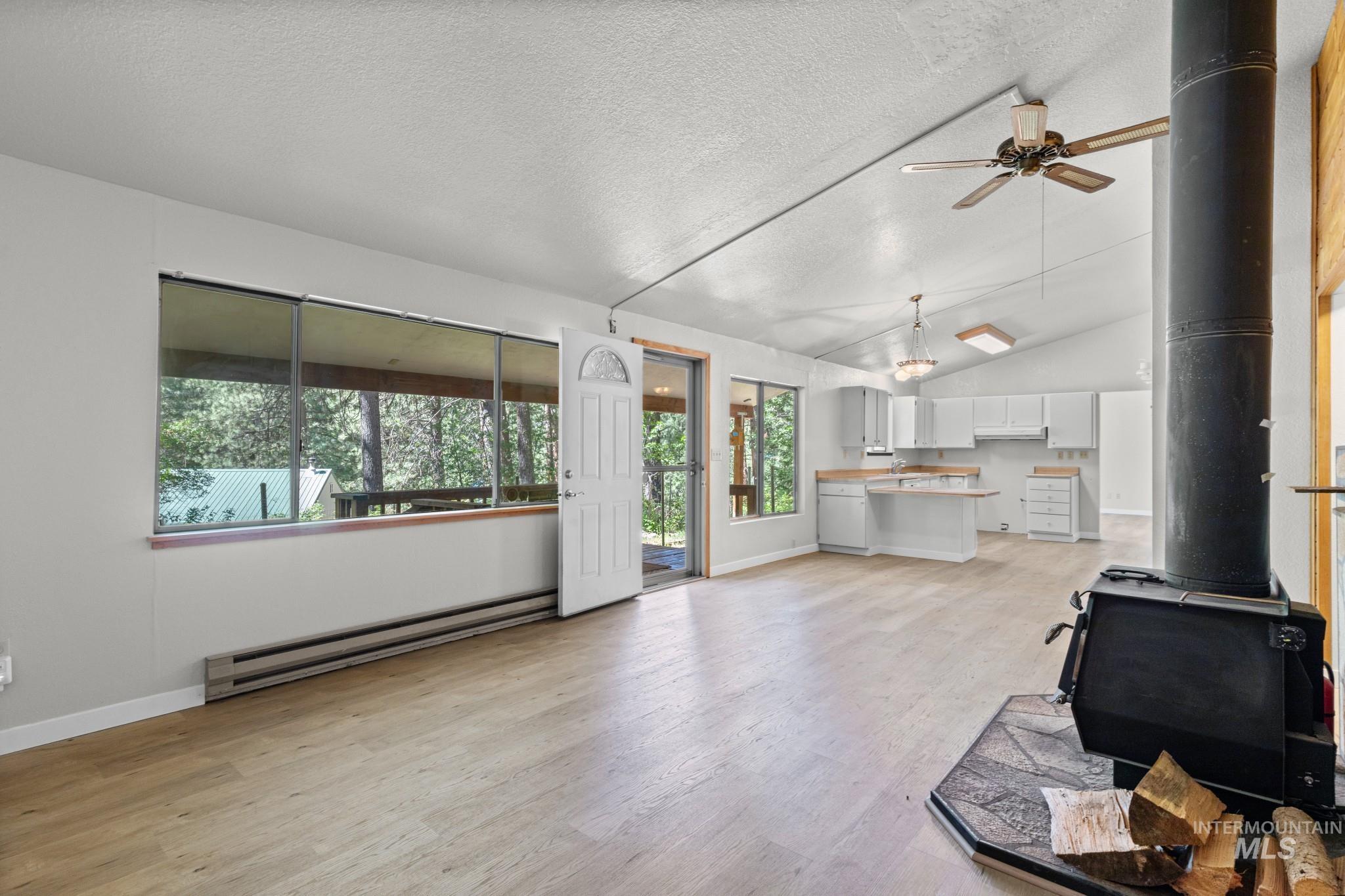 18 Hida Way Property Photo 1