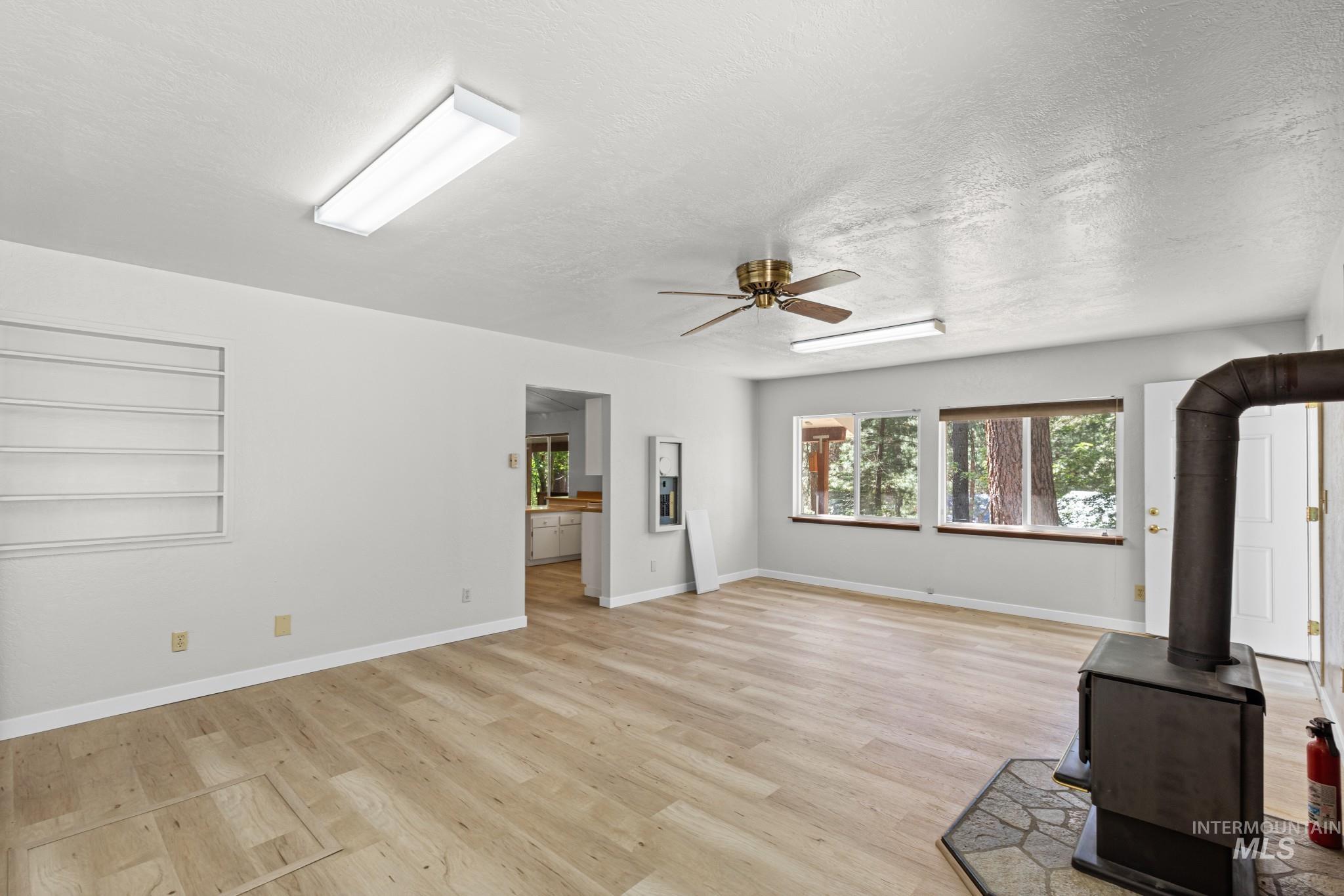 18 Hida Way Property Photo 14