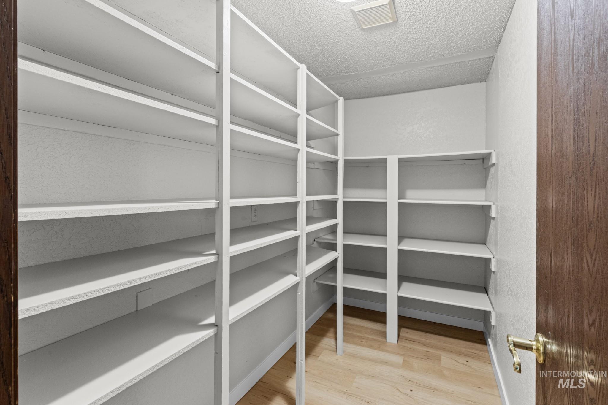 18 Hida Way Property Photo 36