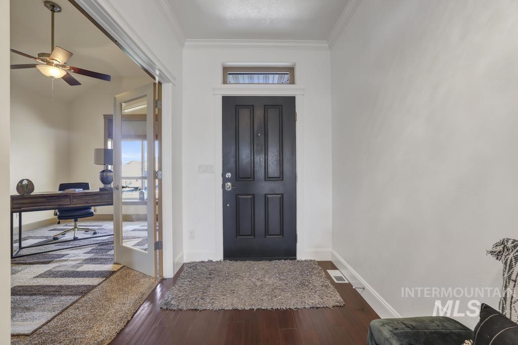 629 Lochsa Road Property Photo 7