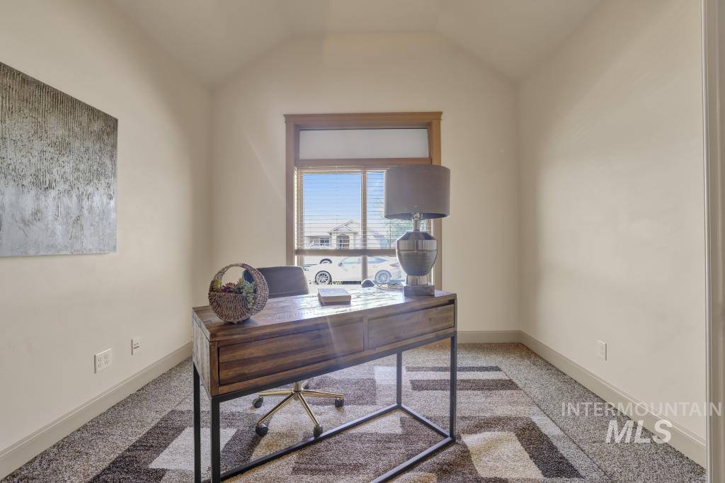 629 Lochsa Road Property Photo 25