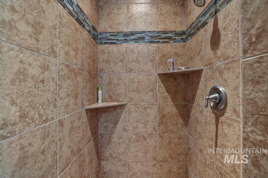 629 Lochsa Road Property Photo 41