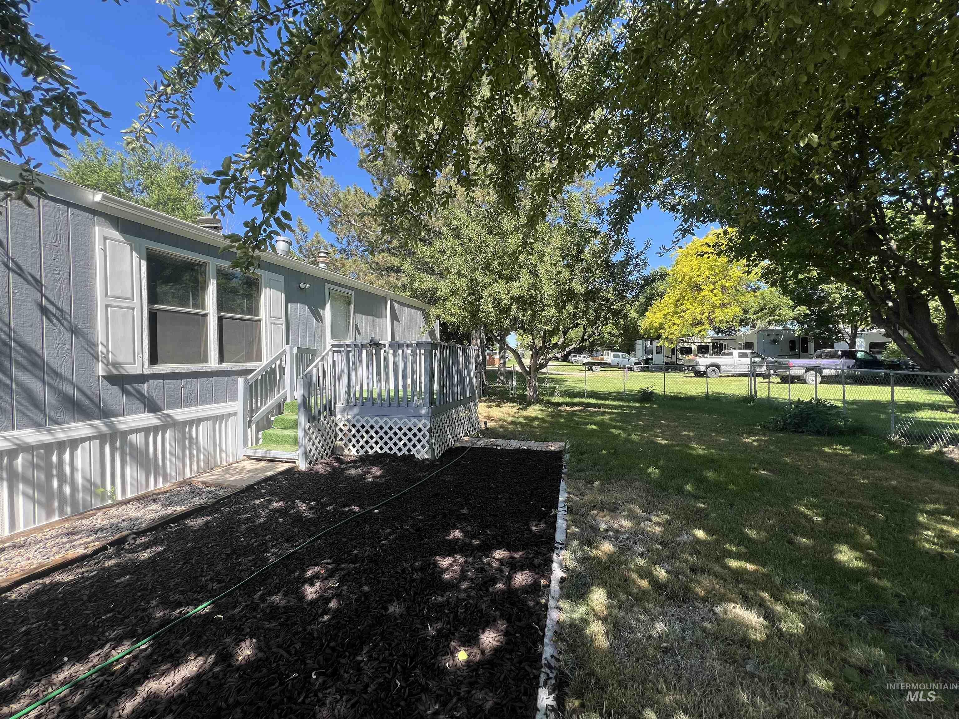 4030 River Resort Dr Property Photo 1