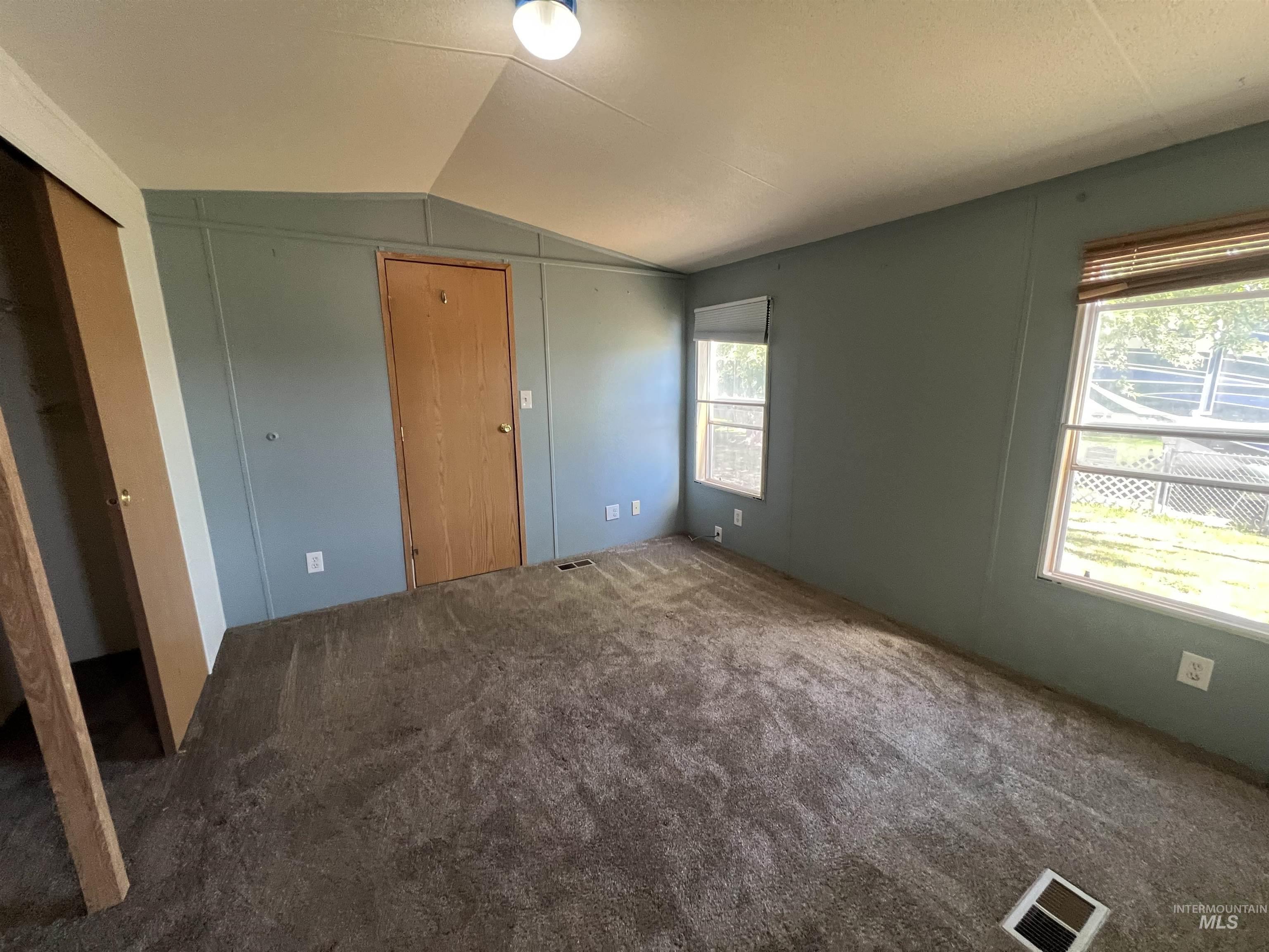 4030 River Resort Dr Property Photo 13
