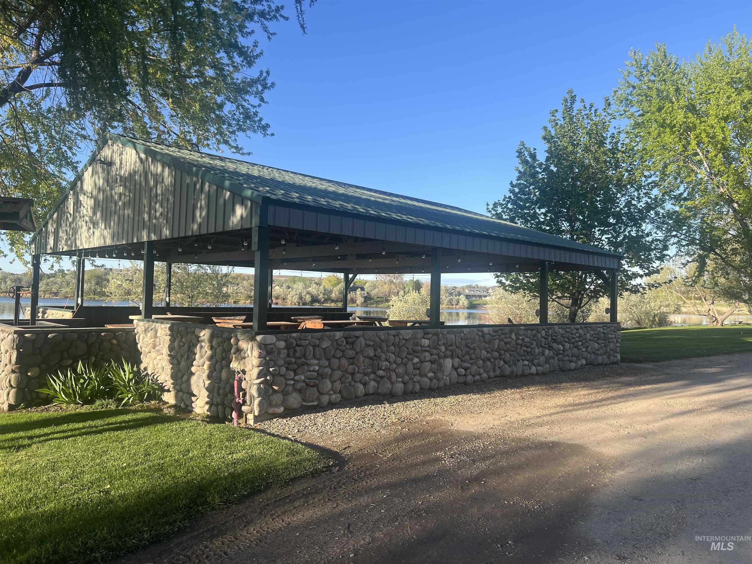 4030 River Resort Dr Property Photo 19