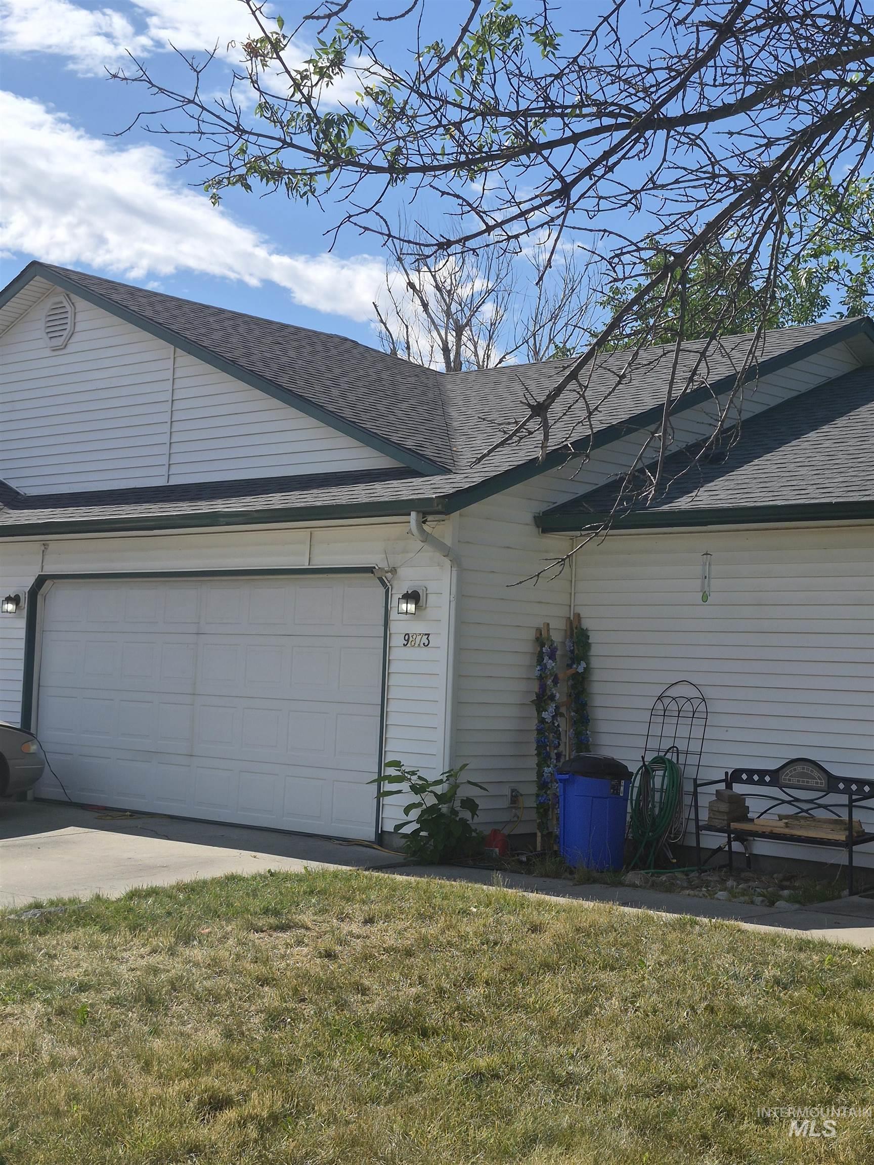 9871 W Mesquite Ct Property Photo 4