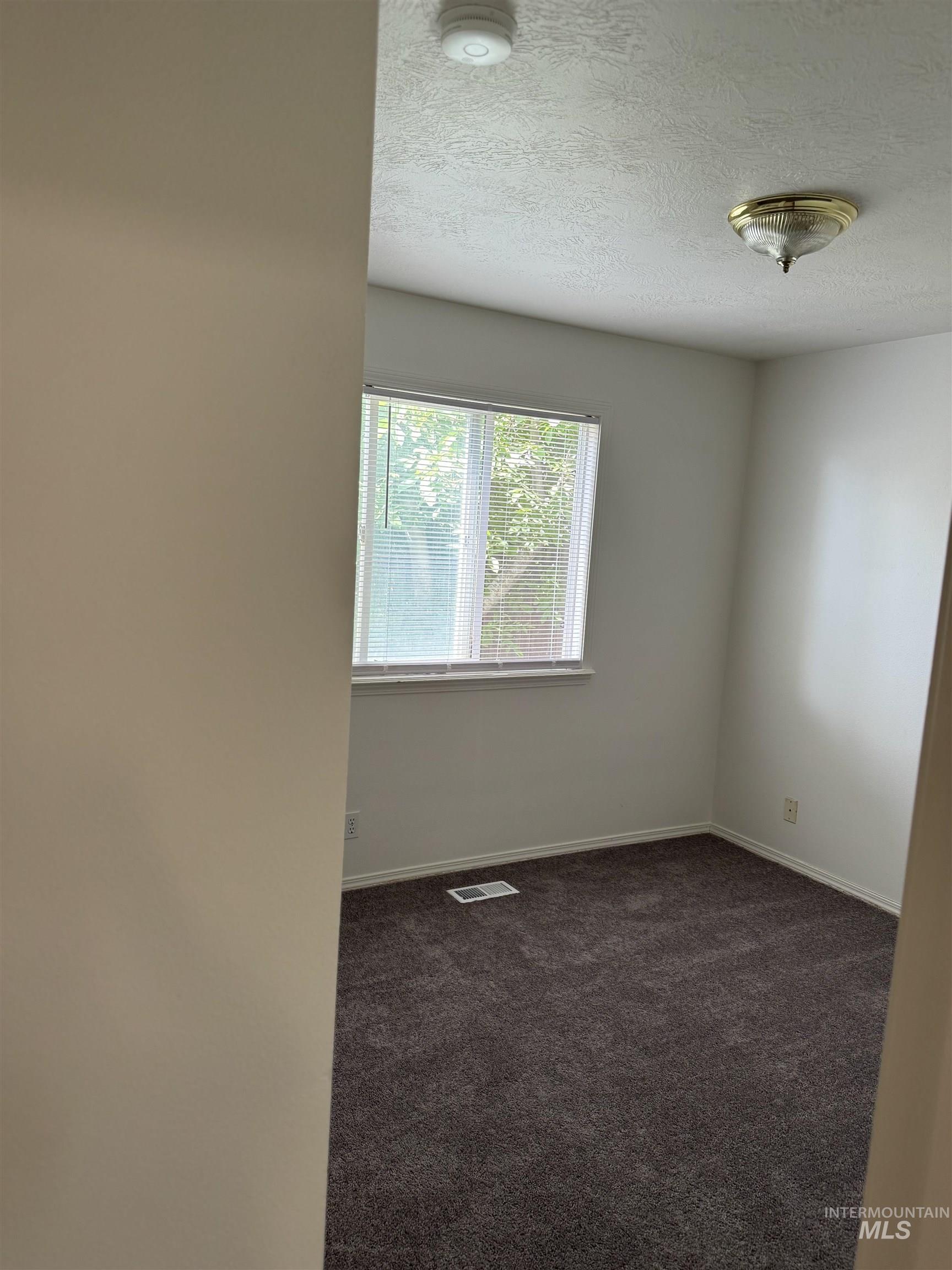 9871 W Mesquite Ct Property Photo 7