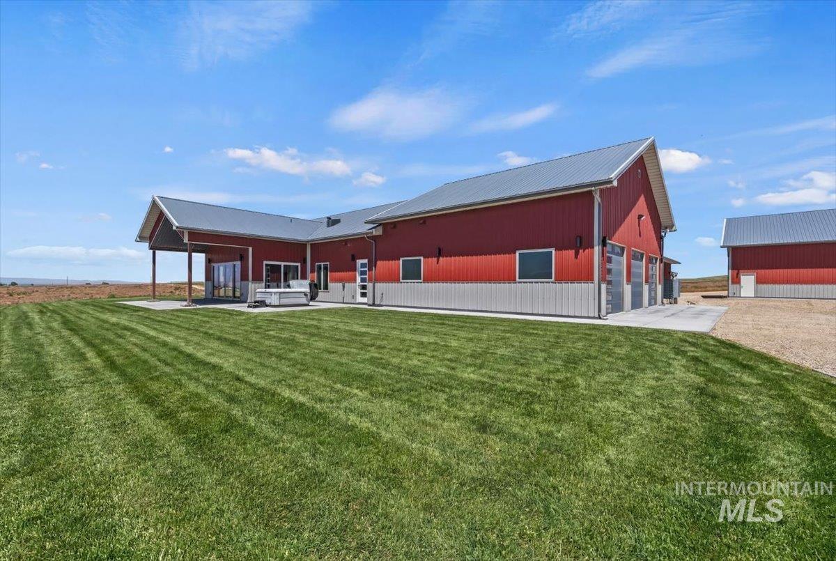 21692 Market Road Property Photo 6