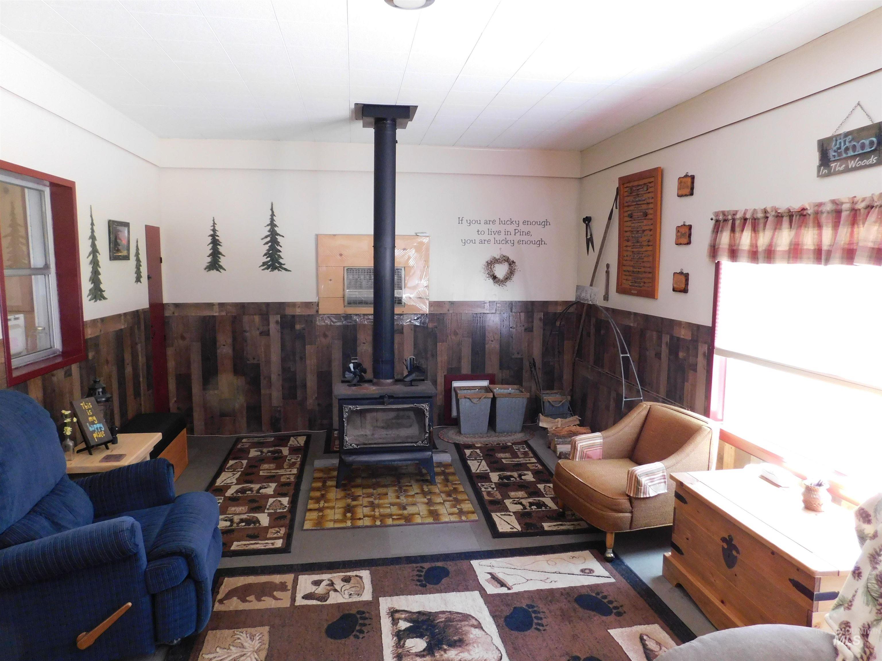 38 E Foster Street Property Photo 4