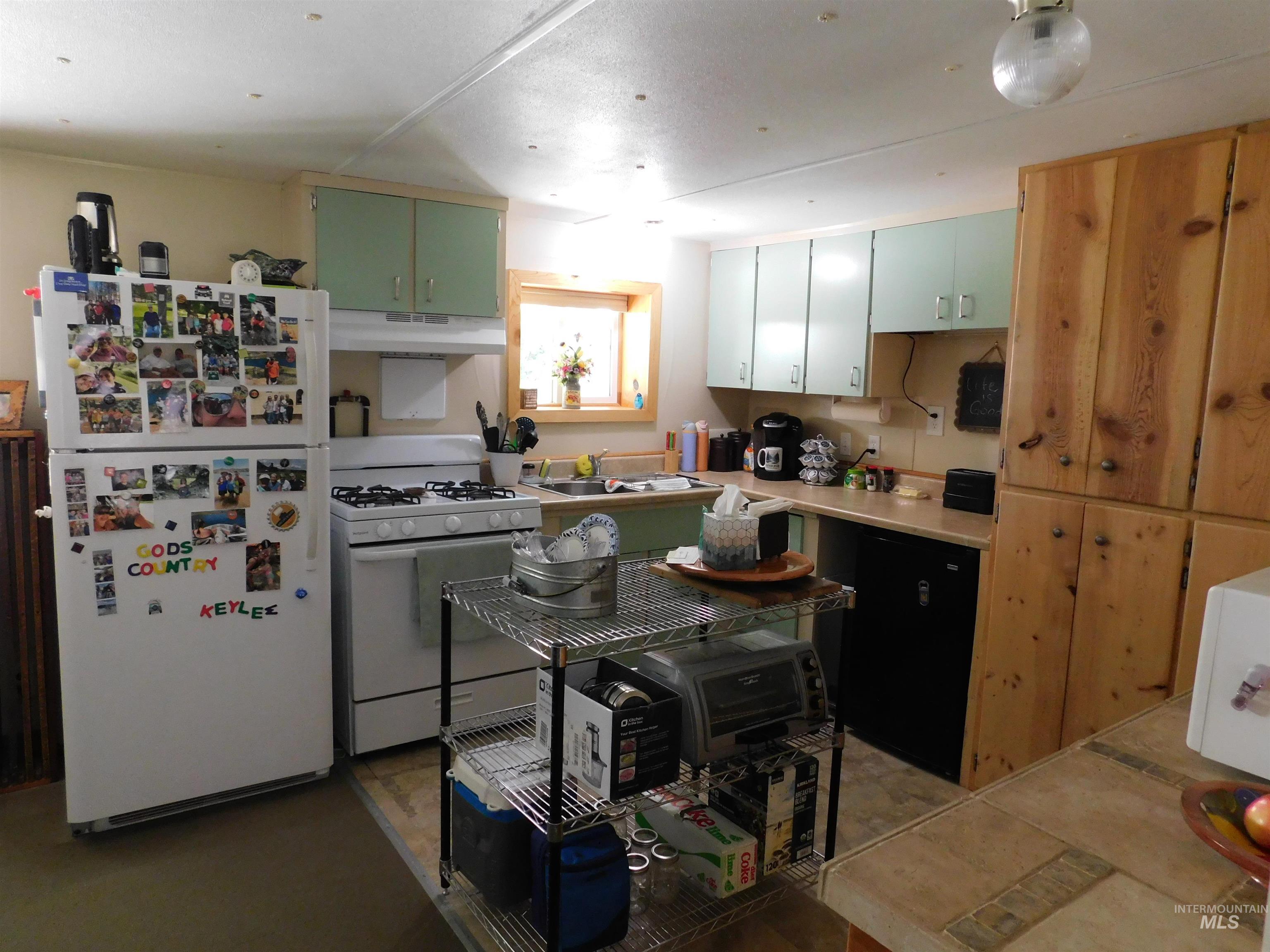 38 E Foster Street Property Photo 21