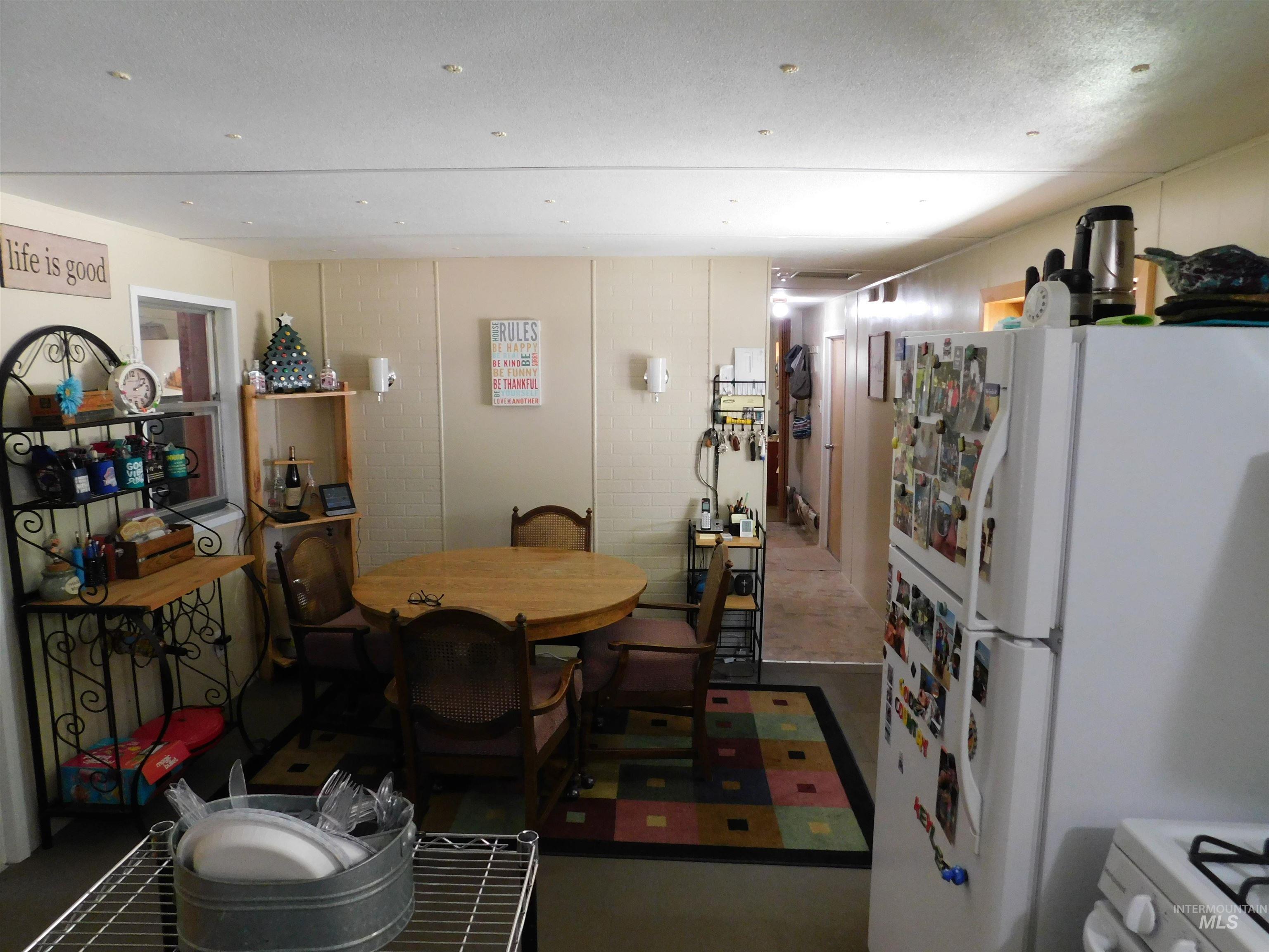 38 E Foster Street Property Photo 22