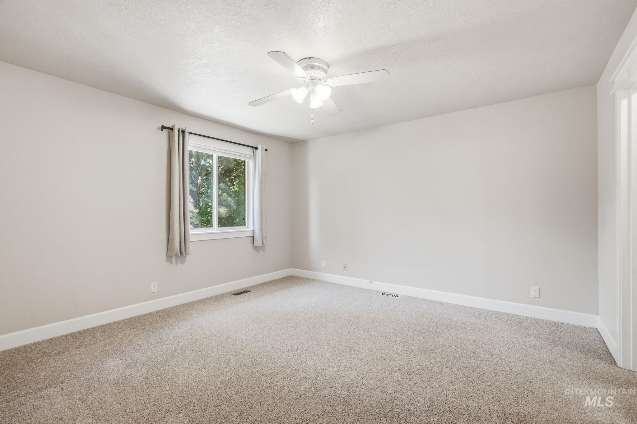 8341 W Pomona Court Property Photo 33