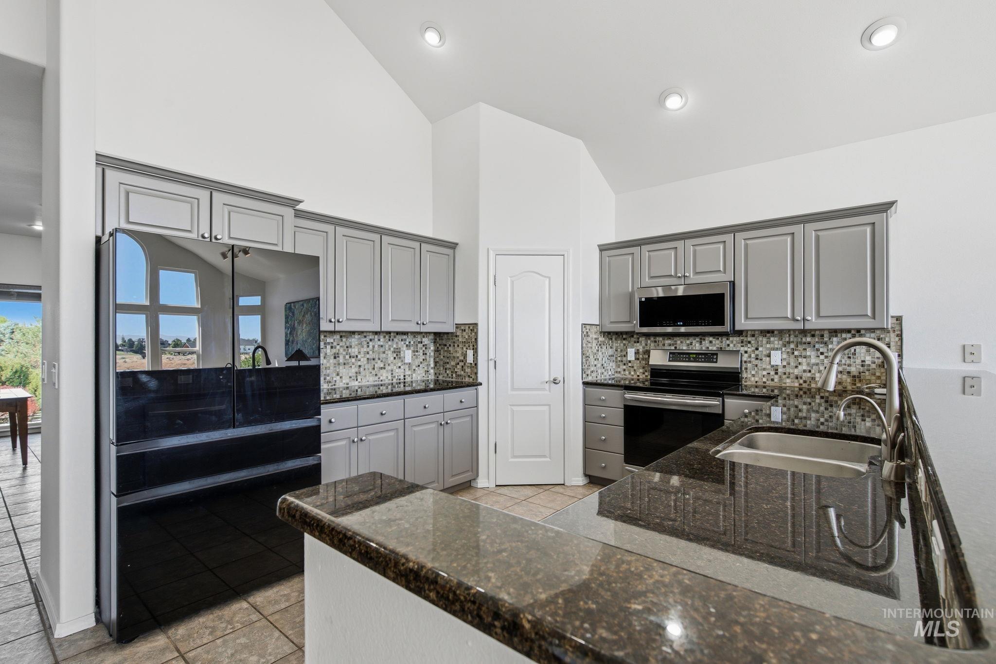 5660 N Star Ridge Way Property Photo 10