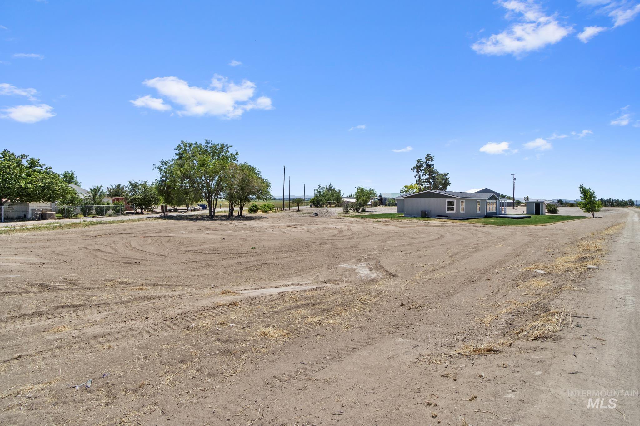 21710 Wood Ln Property Photo 4