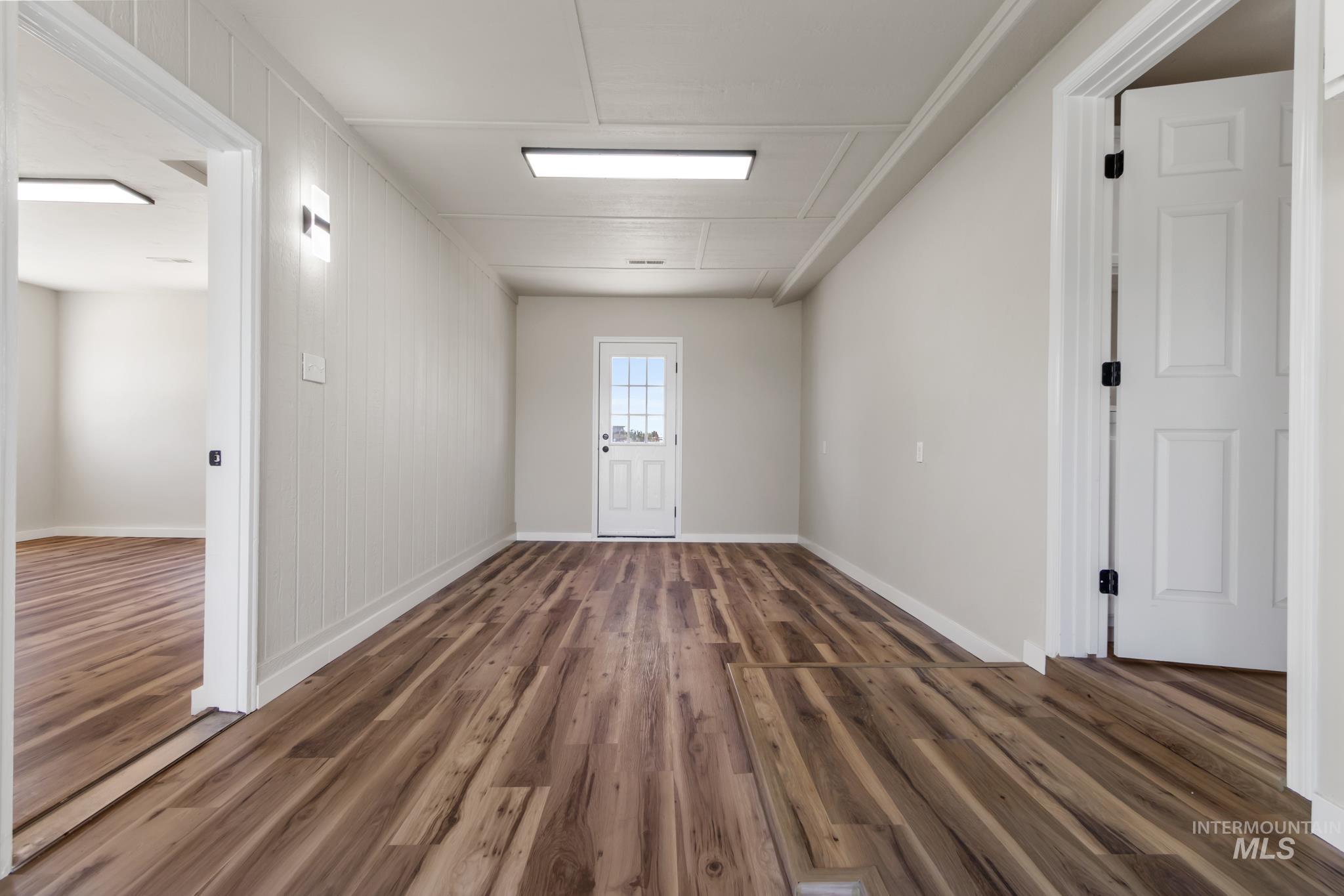21710 Wood Ln Property Photo 44