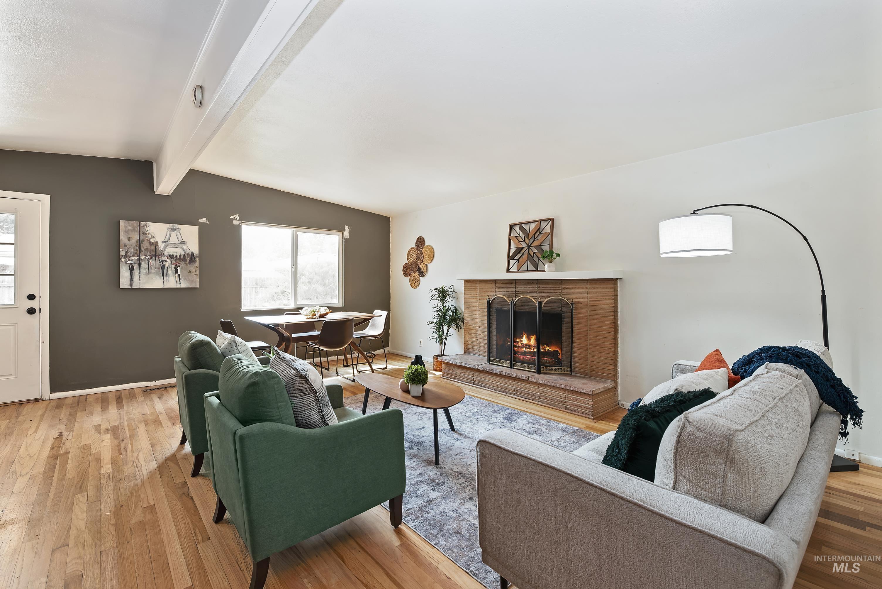 1402 S Brooklawn Property Photo 4