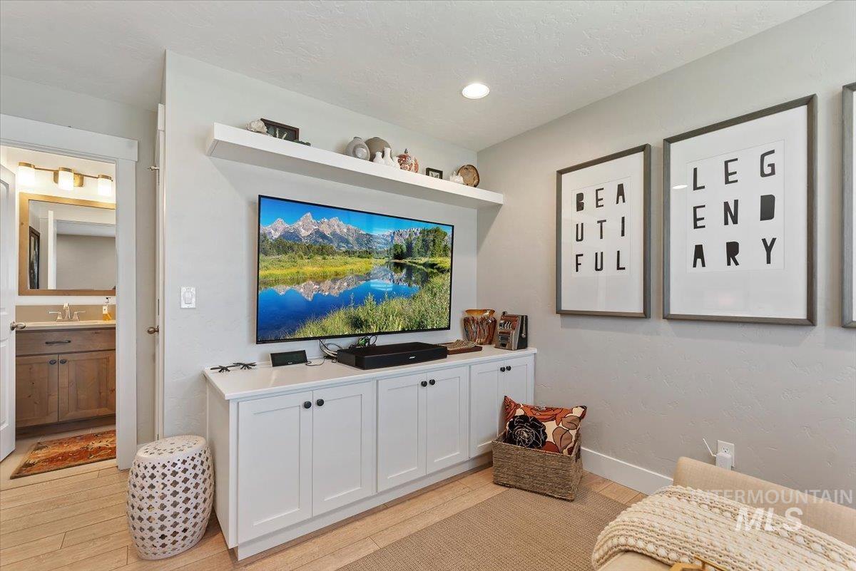 6070 E Canyon Crossing Dr Property Photo 25