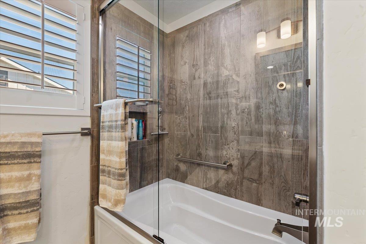6070 E Canyon Crossing Dr Property Photo 28