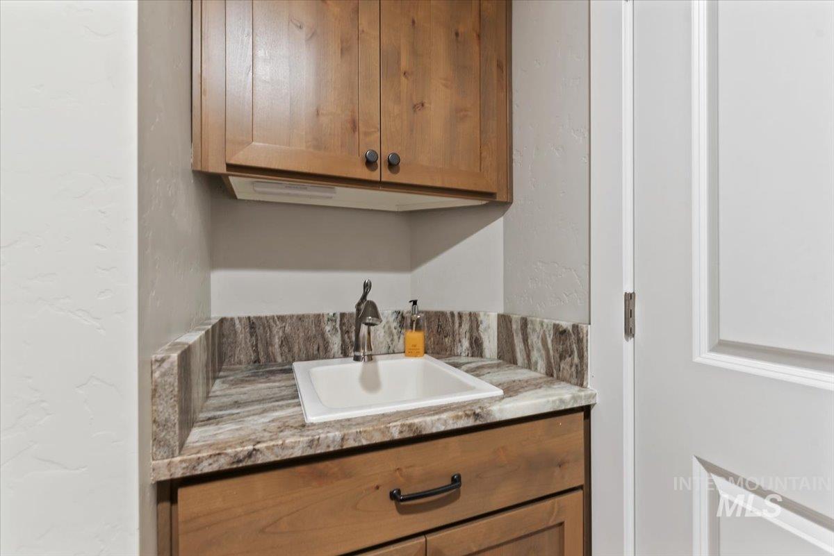 6070 E Canyon Crossing Dr Property Photo 40