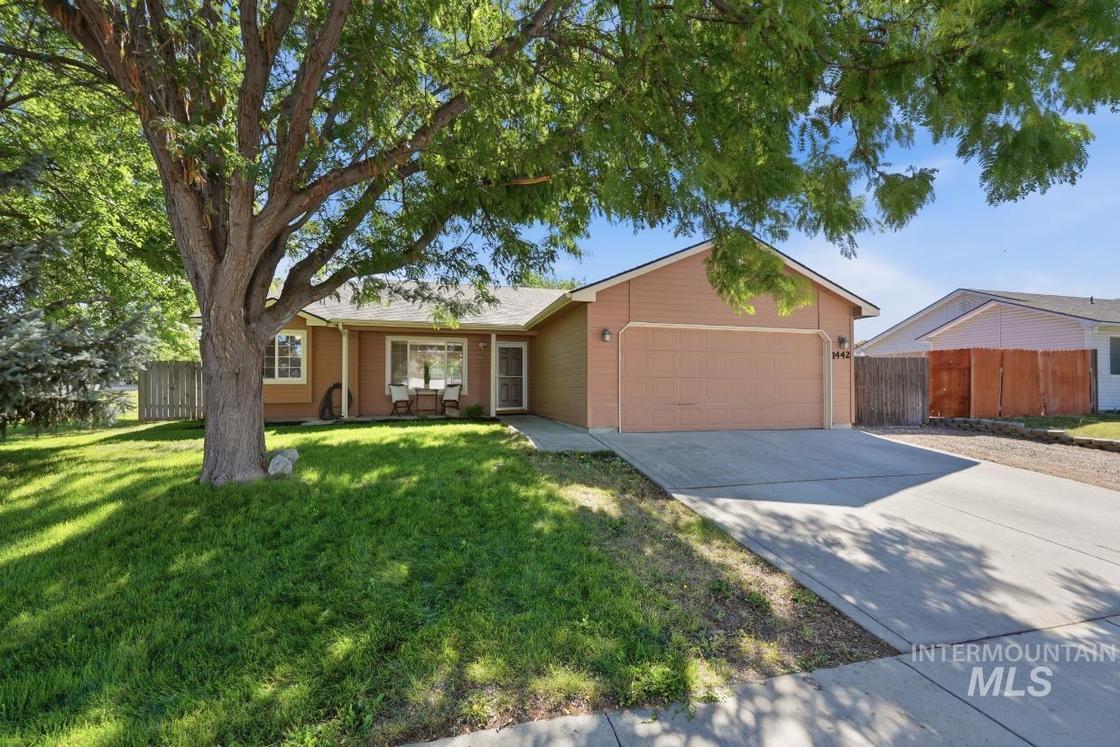 1442 N Misty Springs Ave