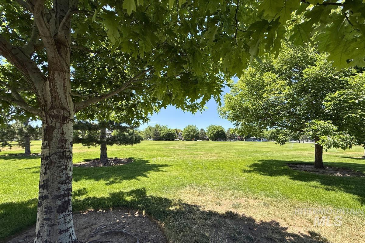 10122 W Shelborne Drive Property Photo 21