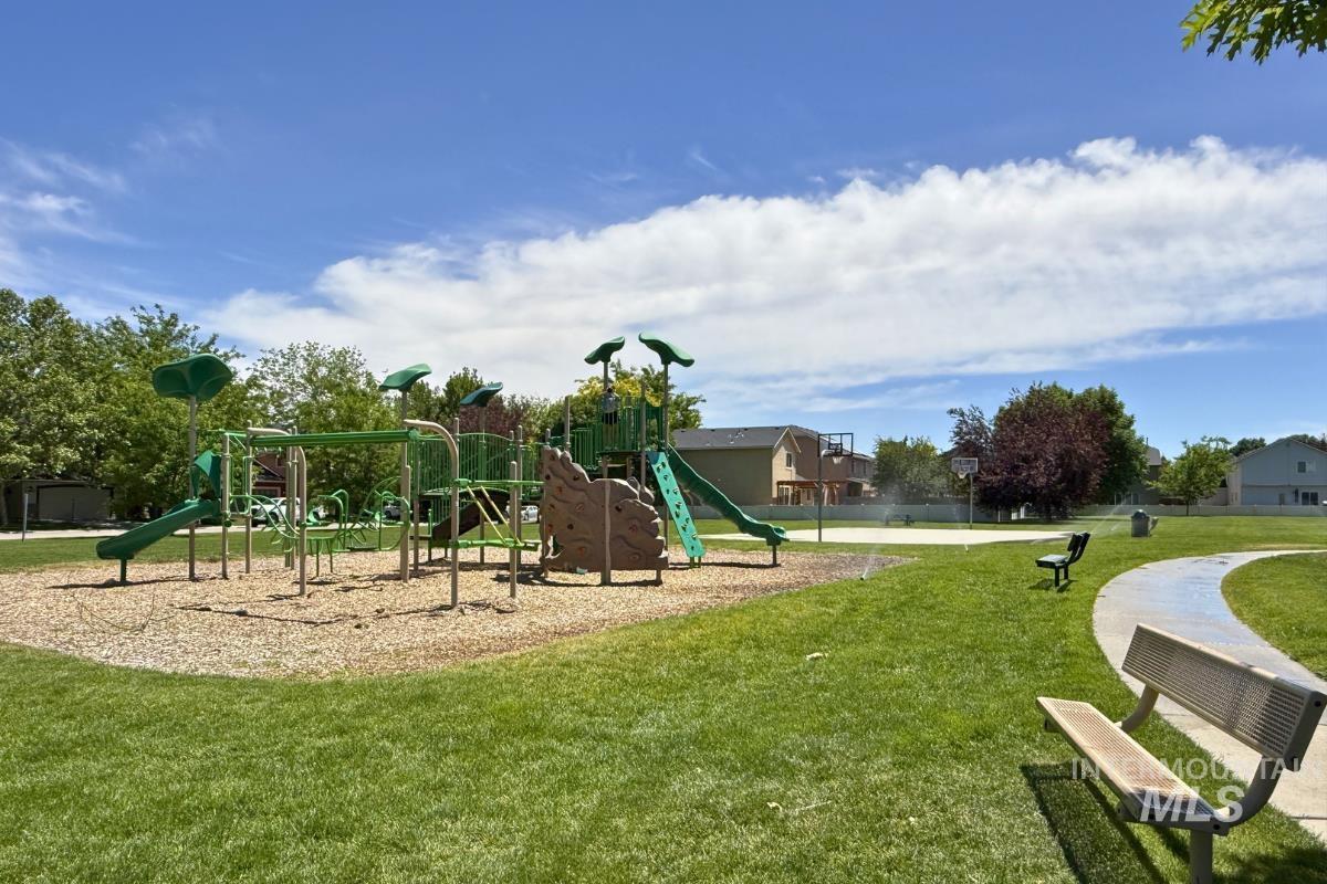 10122 W Shelborne Drive Property Photo 23