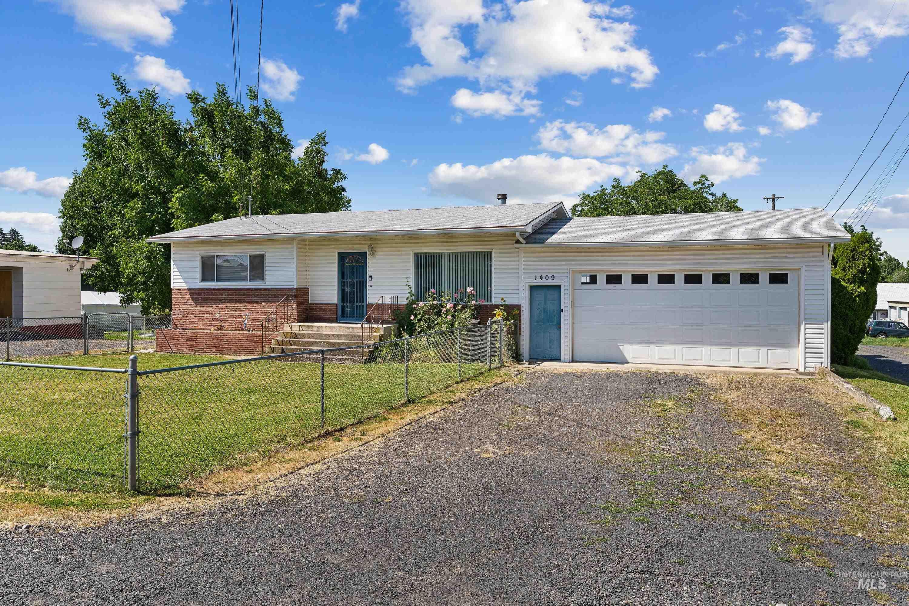 1409 Alder Ave Property Photo 1