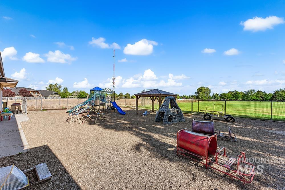 13013 W Persimmon Lane Property Photo 4