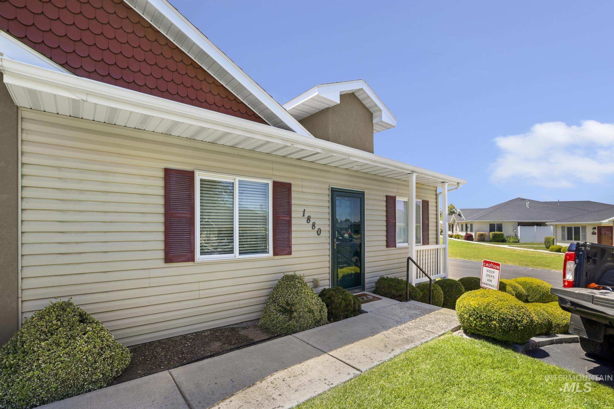1880 Boston Way Property Photo 3
