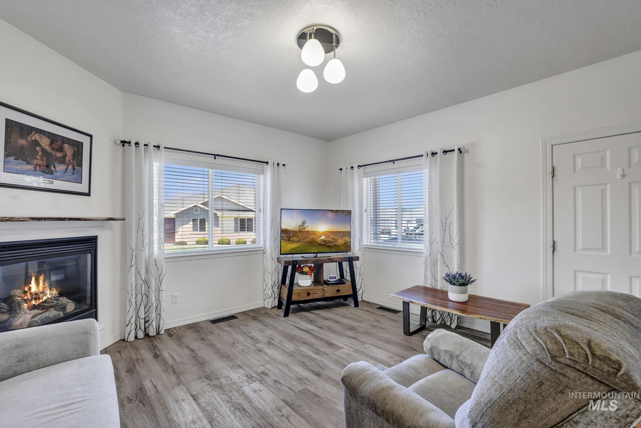 1880 Boston Way Property Photo 7