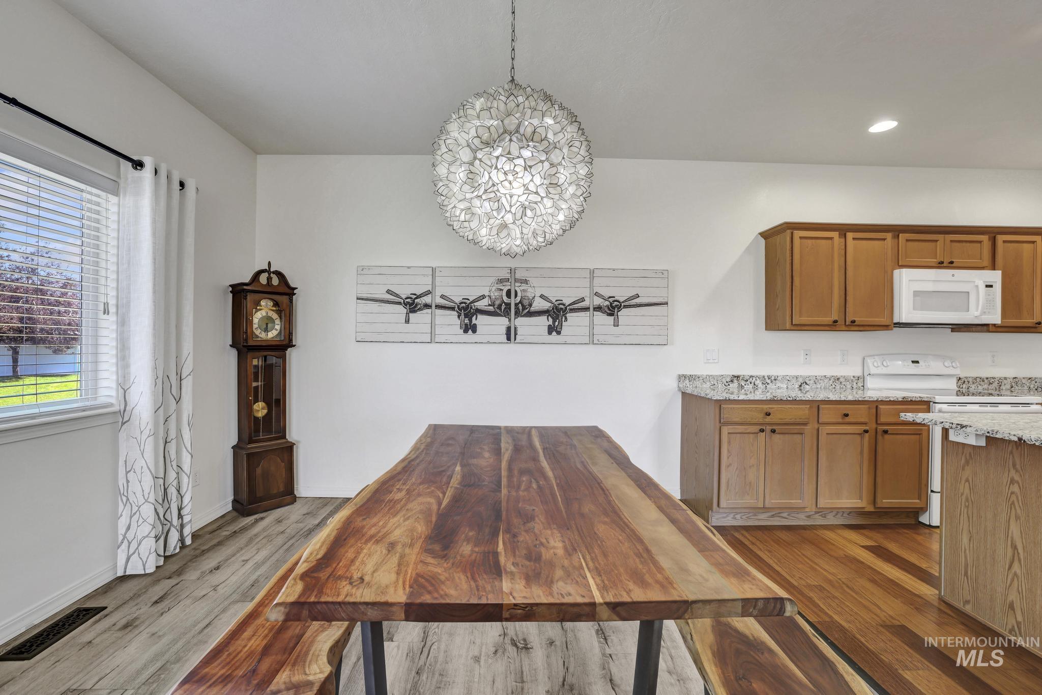 1880 Boston Way Property Photo 11