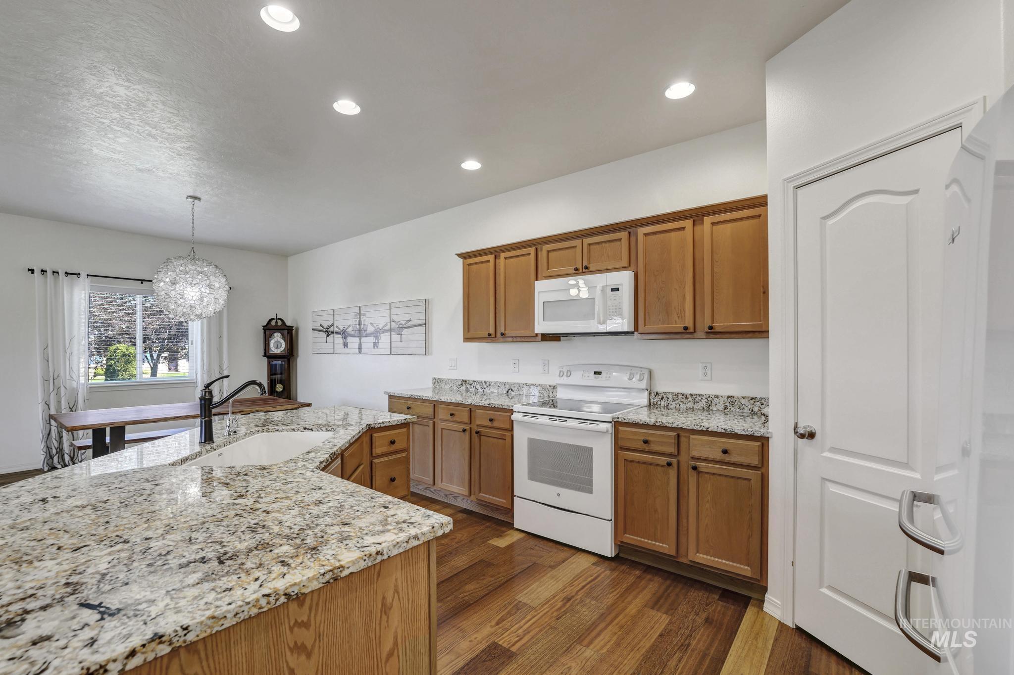 1880 Boston Way Property Photo 13