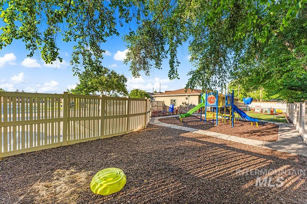 Multiple Portfolio Listing Multiple Locations Property Photo 20