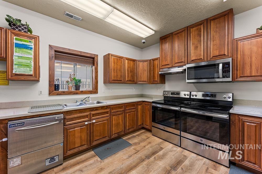 Multiple Portfolio Listing Multiple Locations Property Photo 25