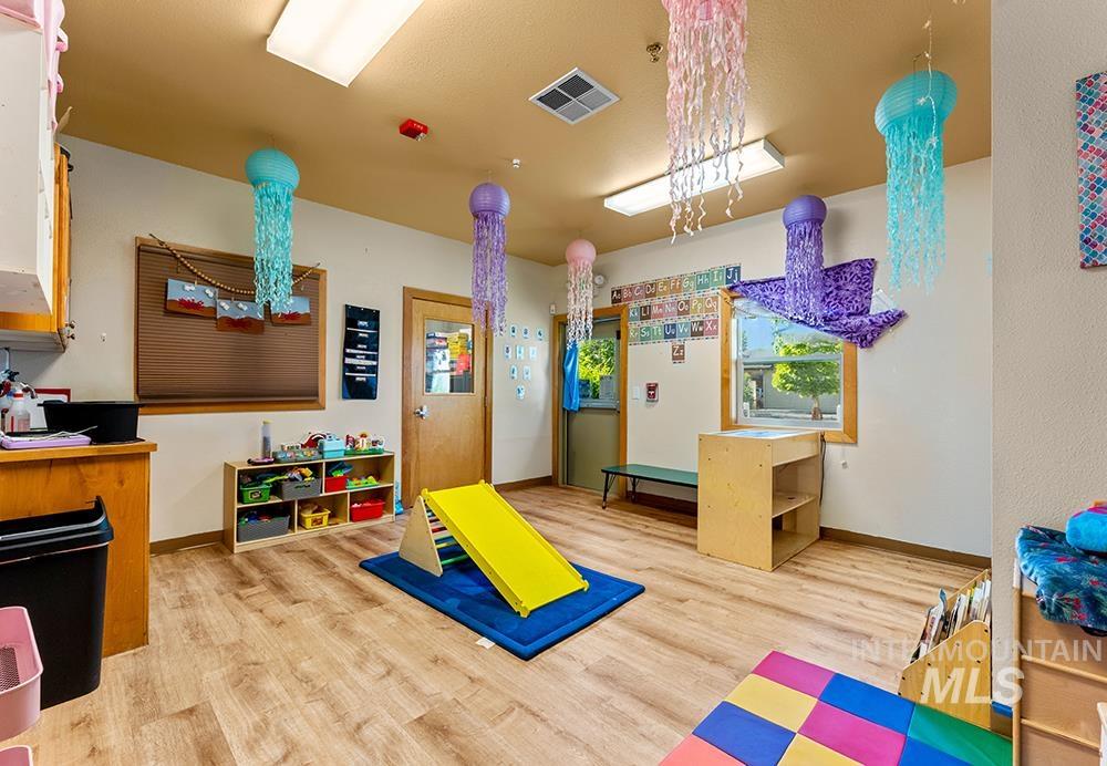 Multiple Portfolio Listing Multiple Locations Property Photo 44