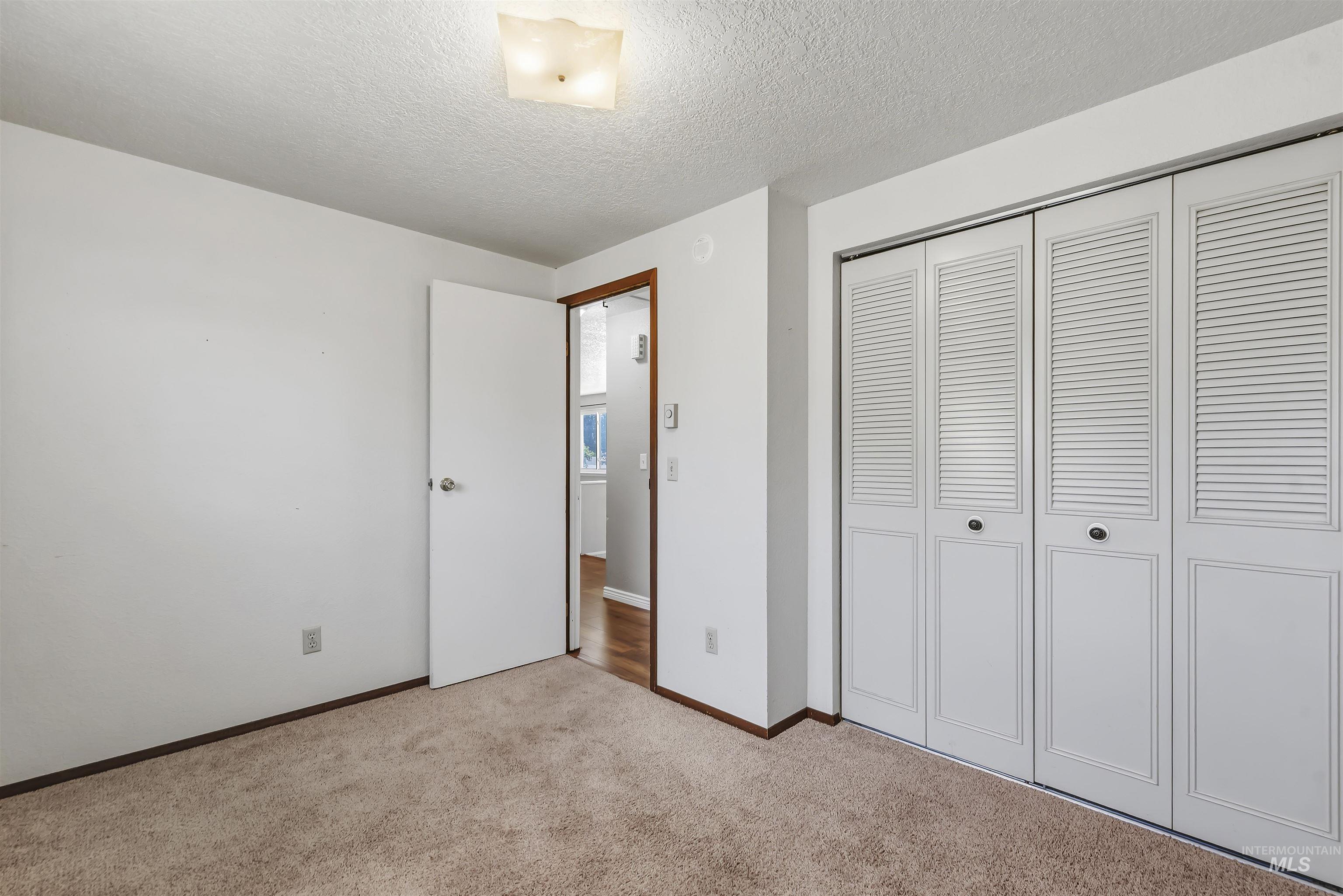 630 E Court Street Property Photo 17