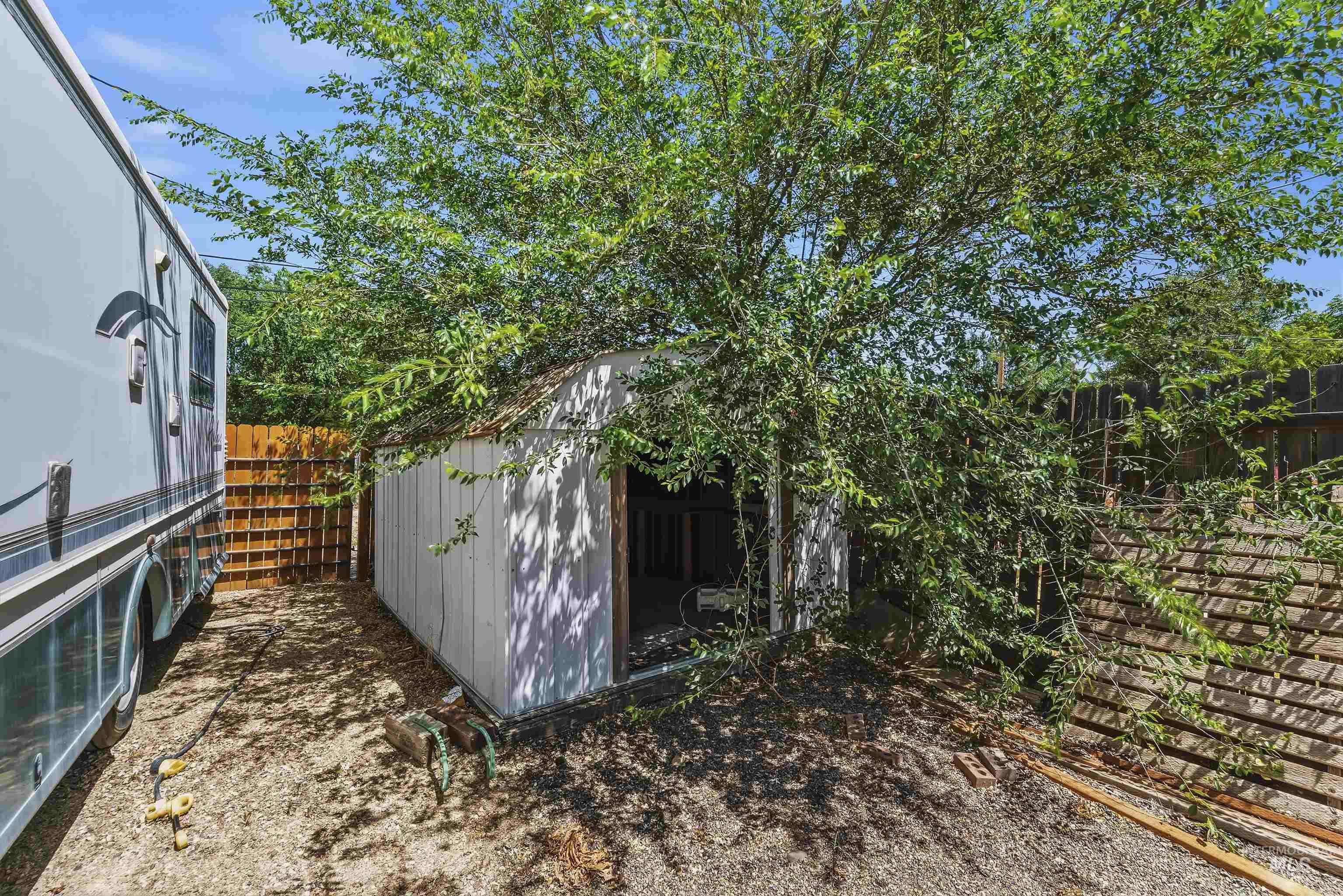 630 E Court Street Property Photo 37