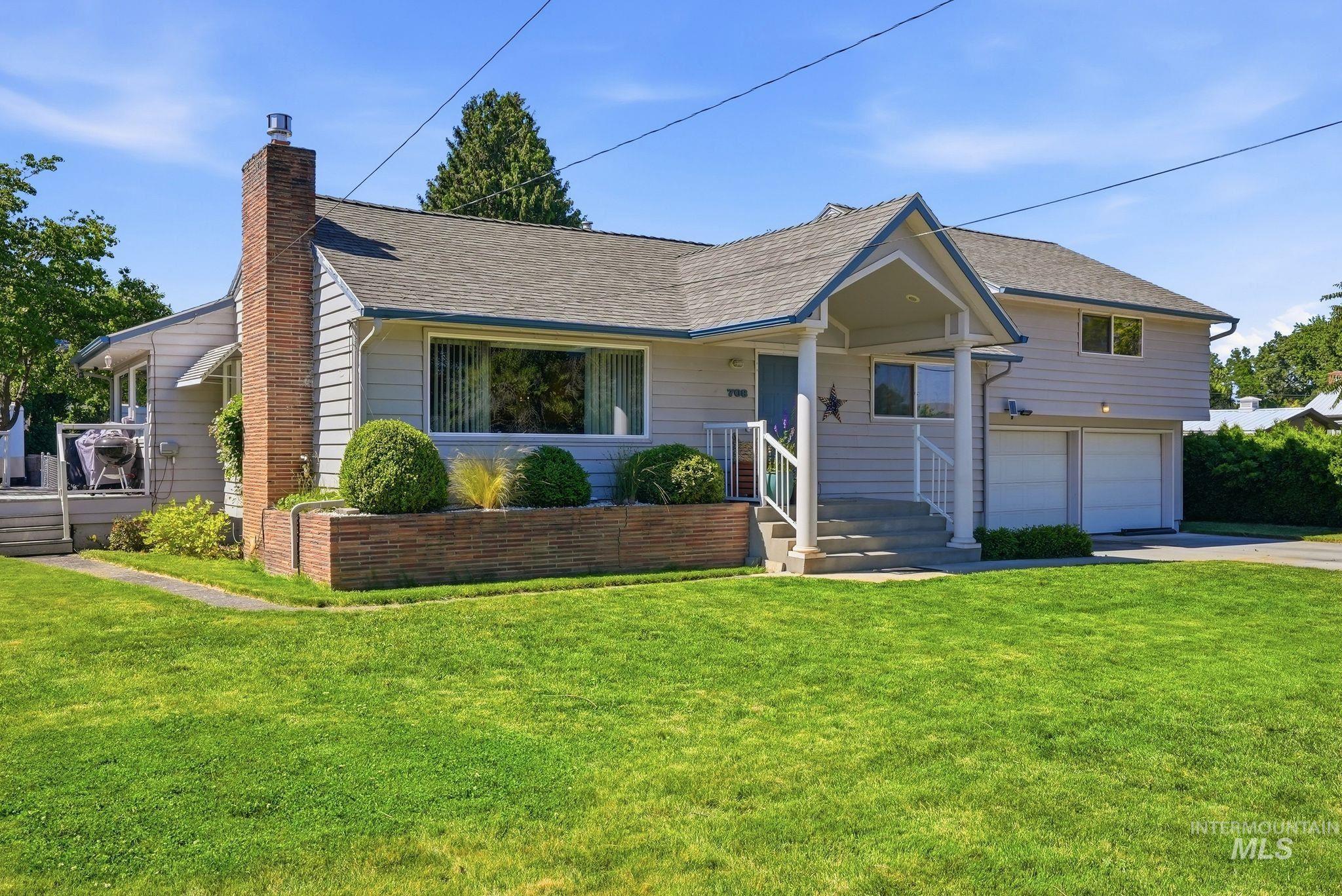 708 Park Avenue Property Photo 1