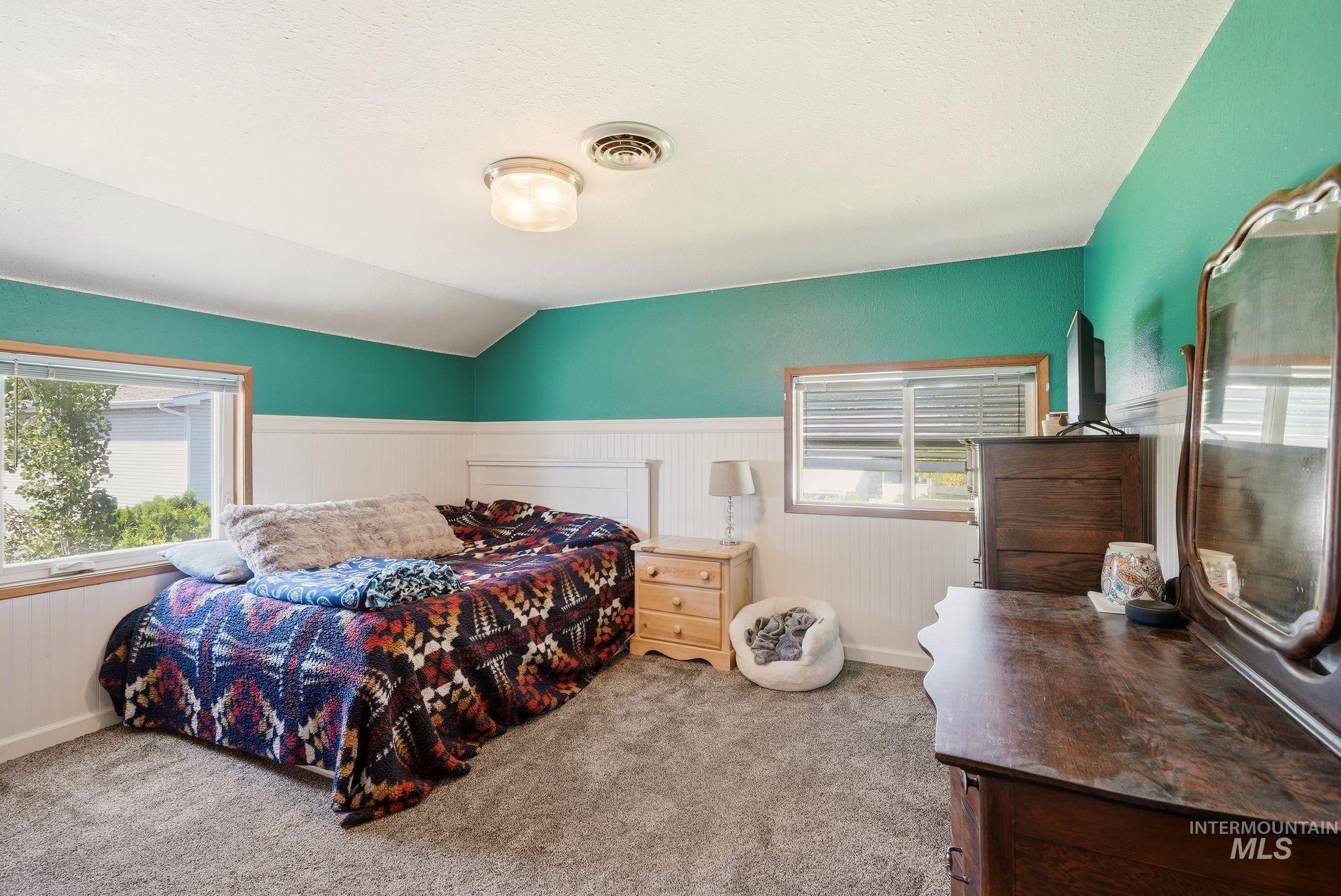 708 Park Avenue Property Photo 21