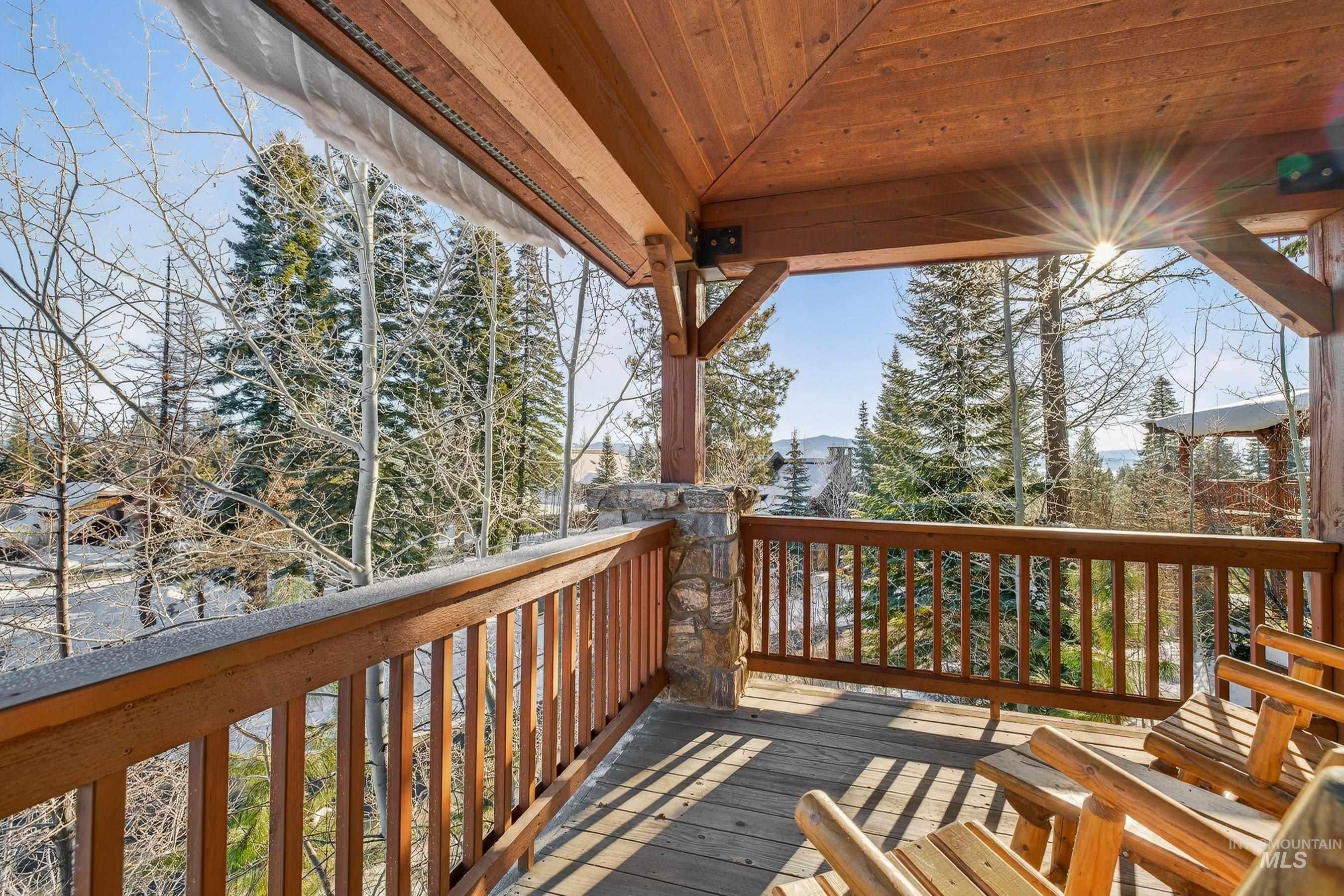 28 Francois Court Property Photo 9