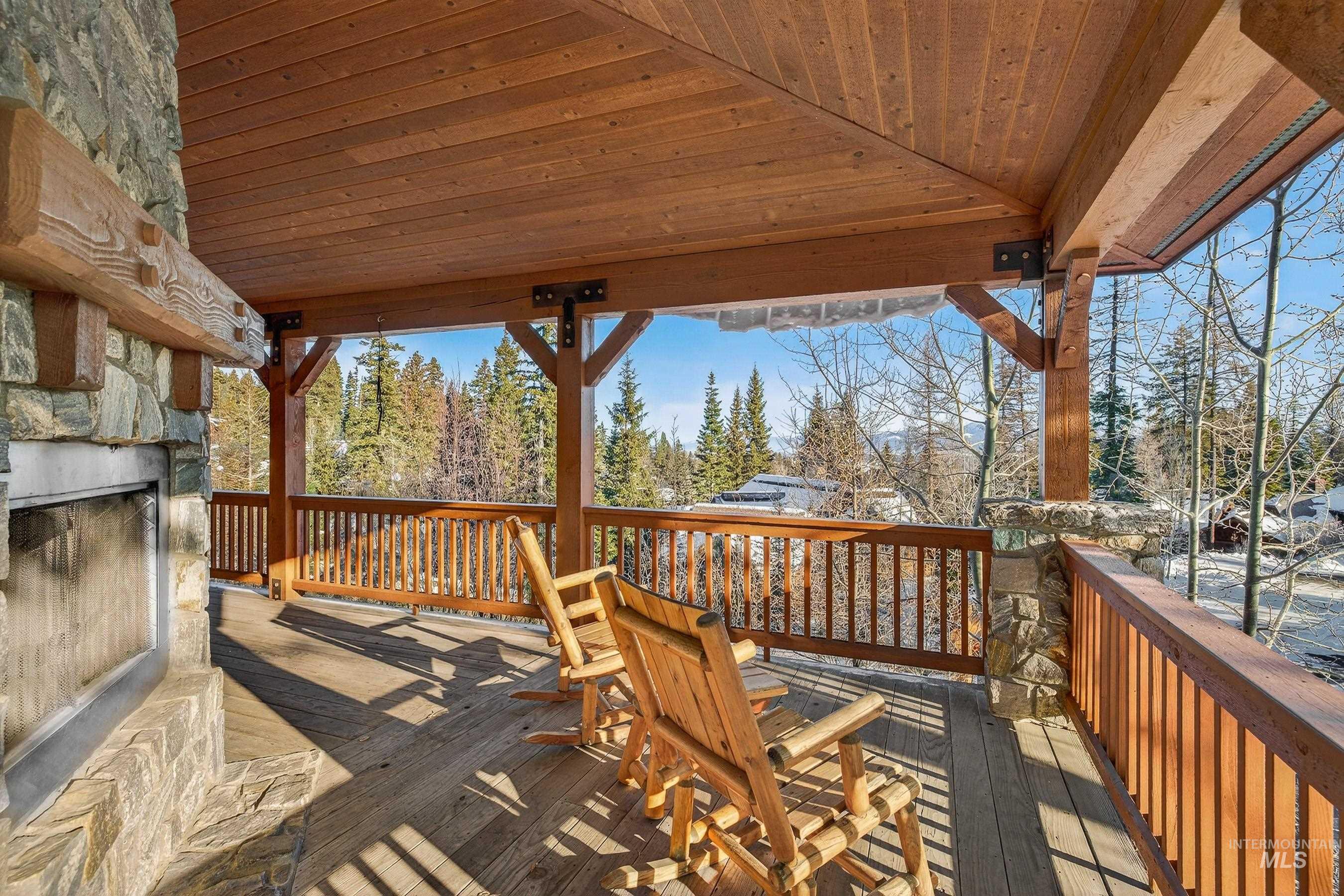28 Francois Court Property Photo 36