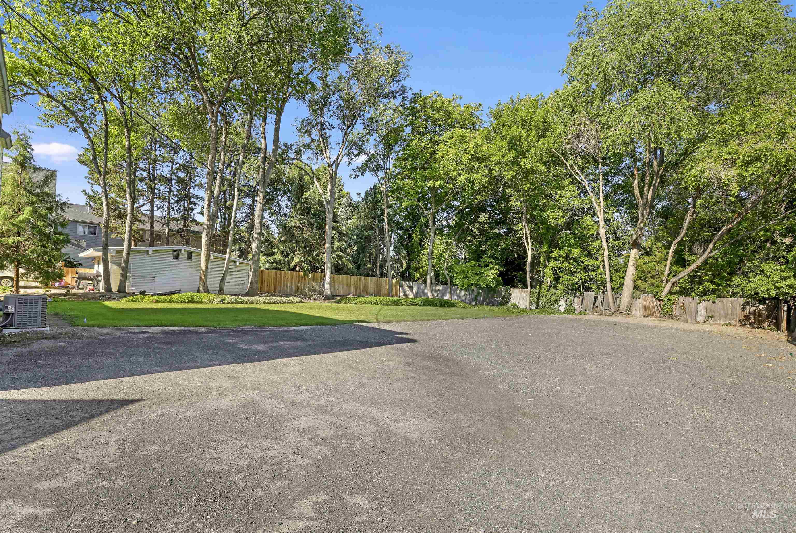 397 Blue Lakes Blvd N Property Photo 50