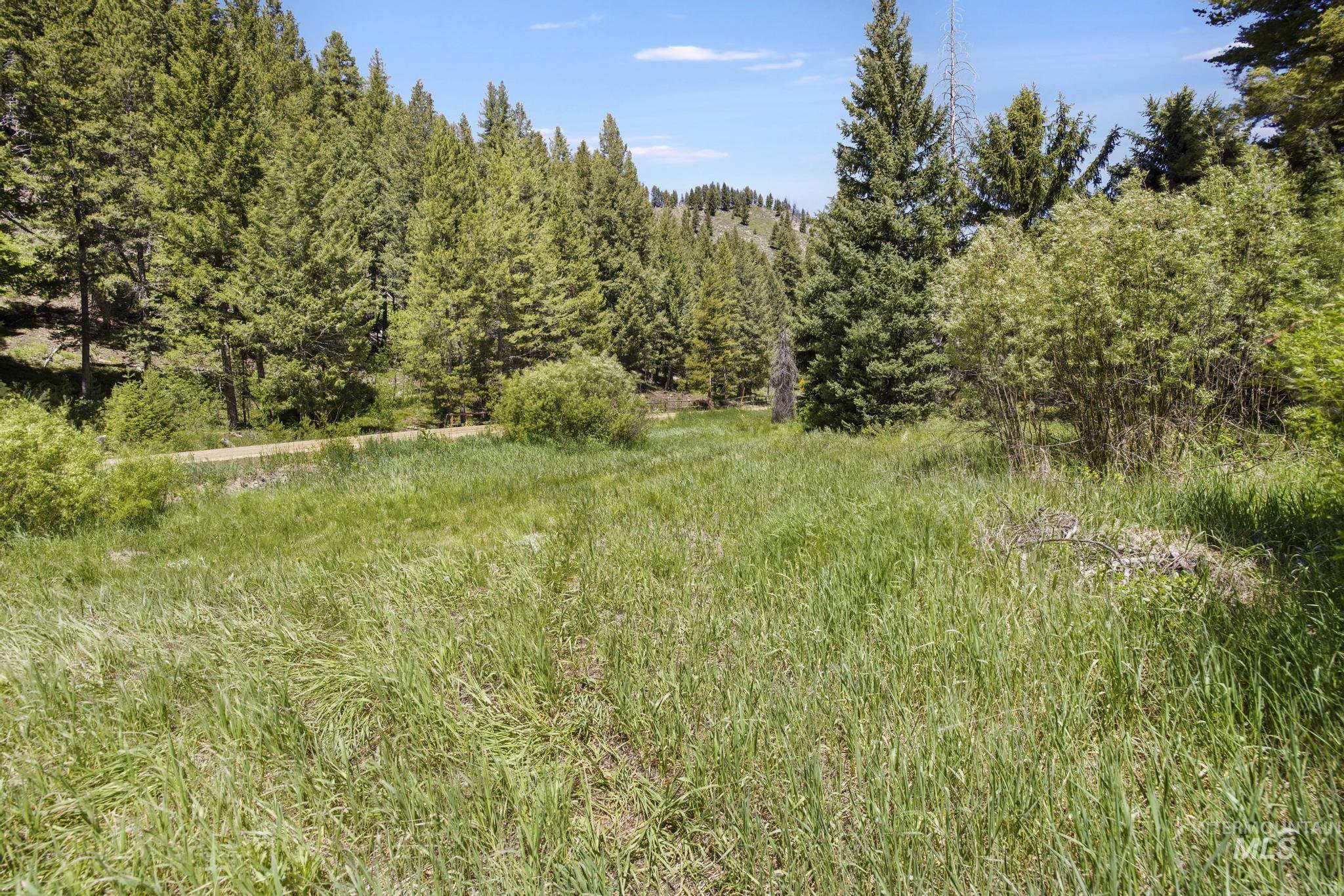 969 W Warm Springs Rd Property Photo 3