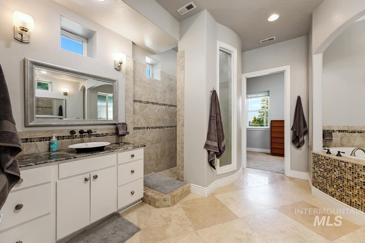 12583 W Deep Canyon Drive Property Photo 34