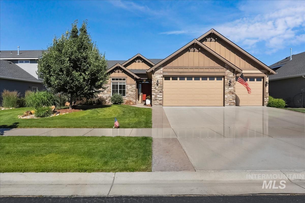 1116 N World Cup Lane Property Photo 1