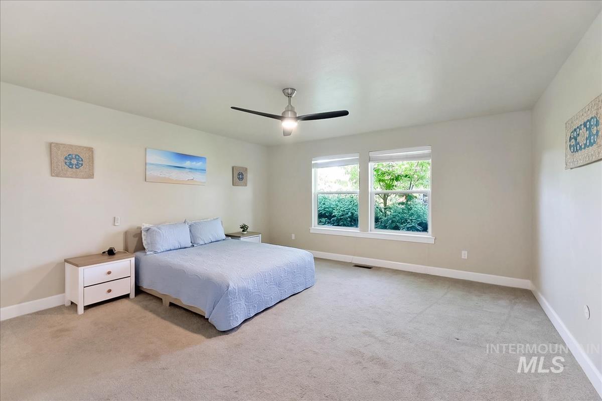1116 N World Cup Lane Property Photo 27