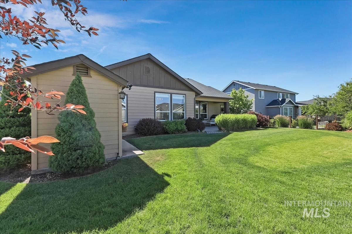 1116 N World Cup Lane Property Photo 36