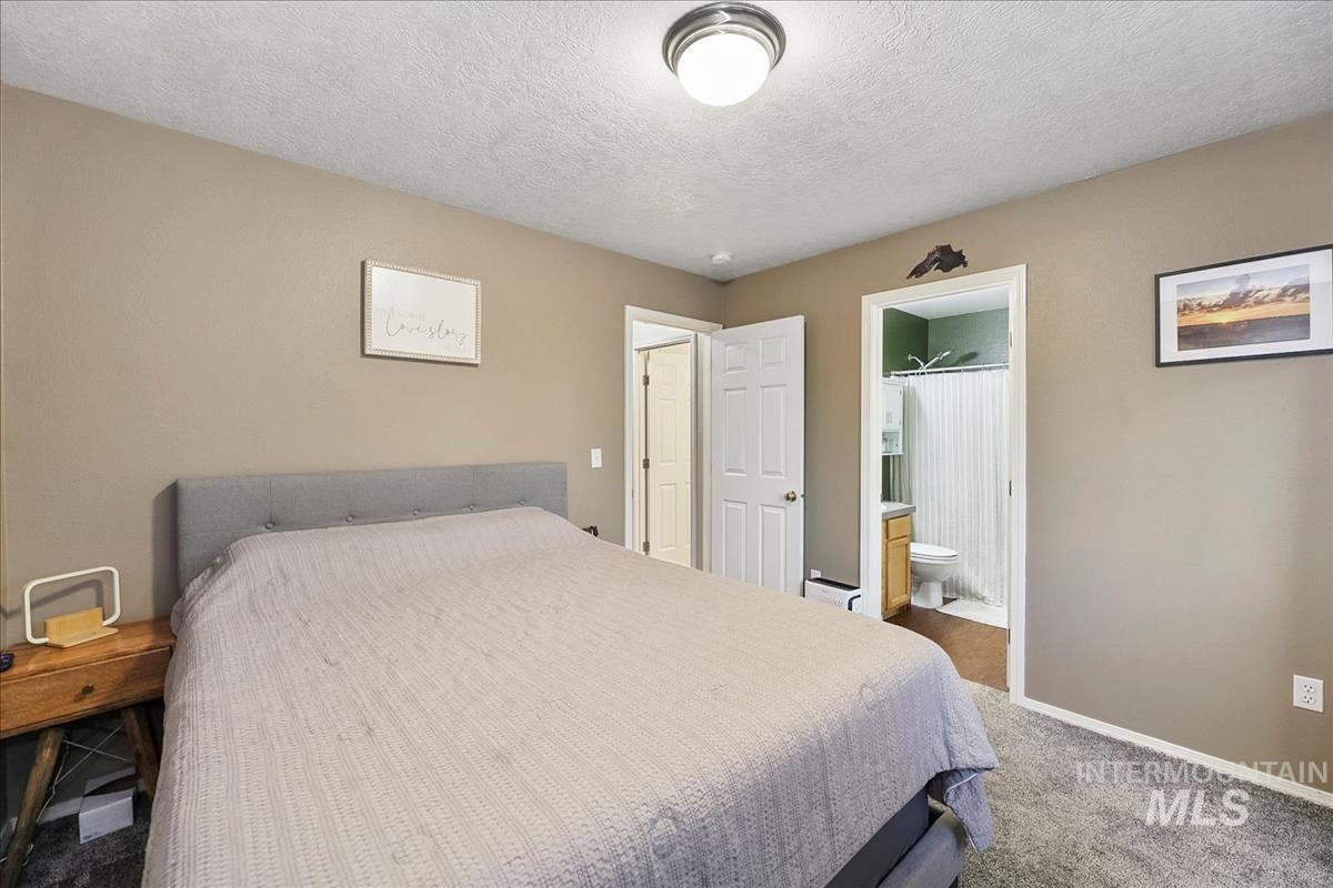 913 S Lily Court Property Photo 34